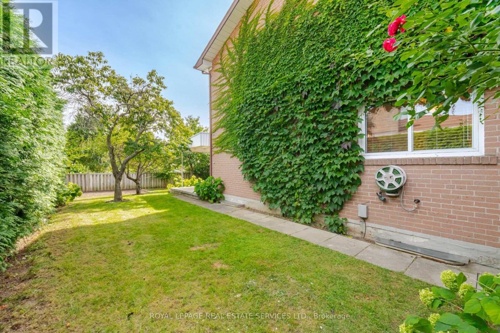 1434 Thorndyke Crescent, Mississauga, ON