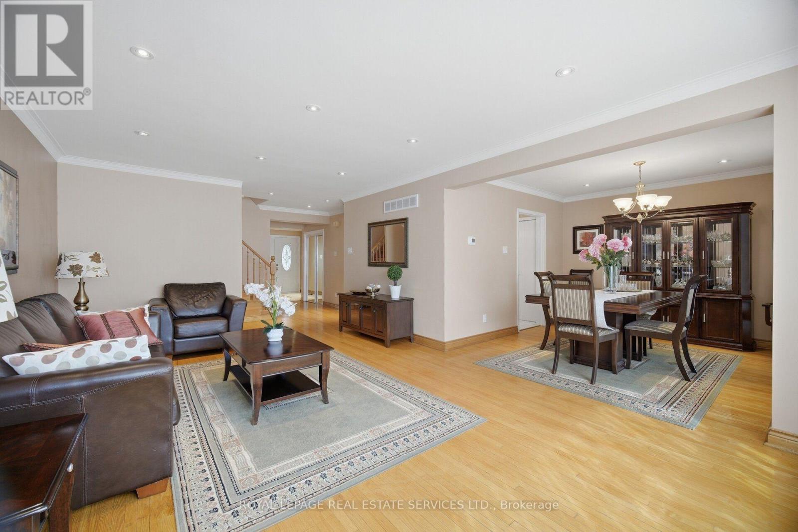 1434 Thorndyke Crescent, Mississauga, ON