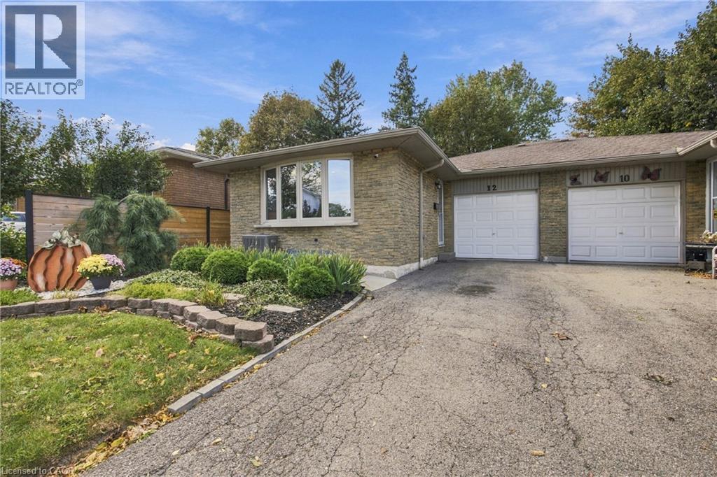 12 Glamis Court, Hamilton, ON