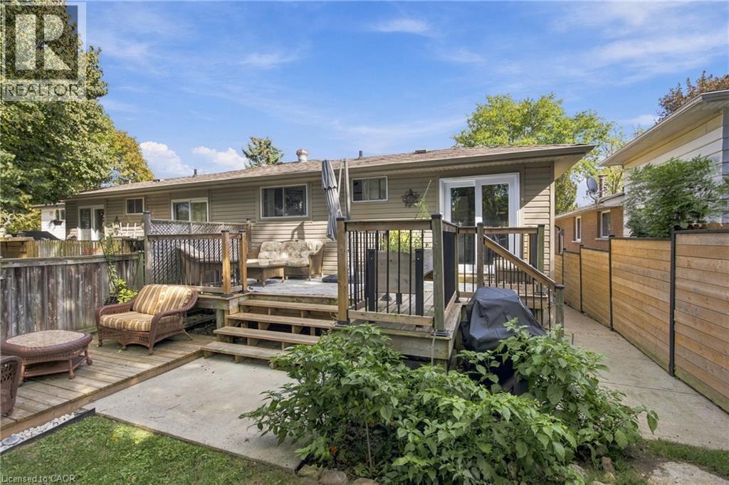 12 Glamis Court, Hamilton, ON