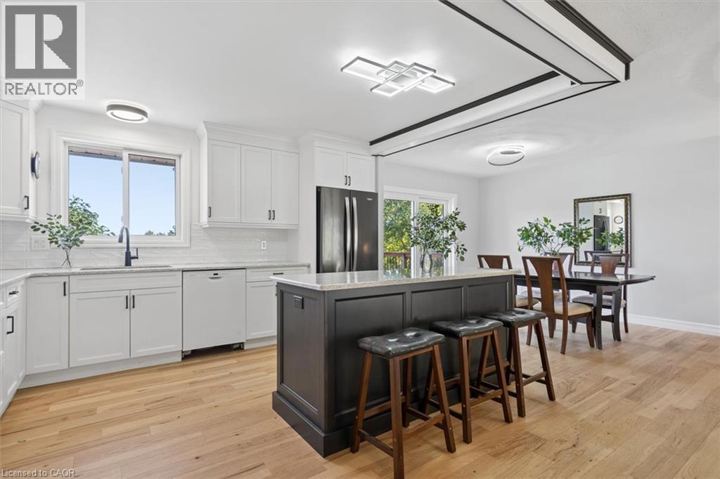 210 Patricia Crescent, Selwyn, ON