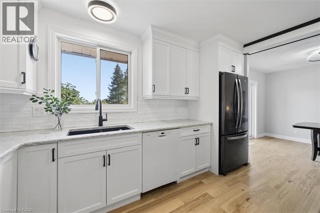 210 Patricia Crescent, Selwyn, ON