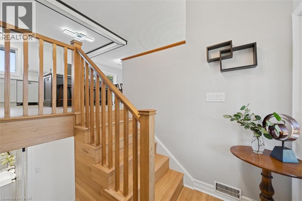 210 Patricia Crescent, Selwyn, ON