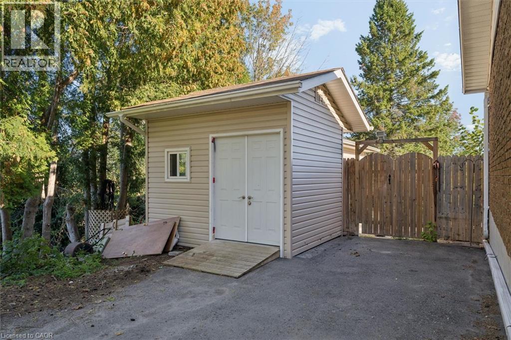 210 Patricia Crescent, Selwyn, ON