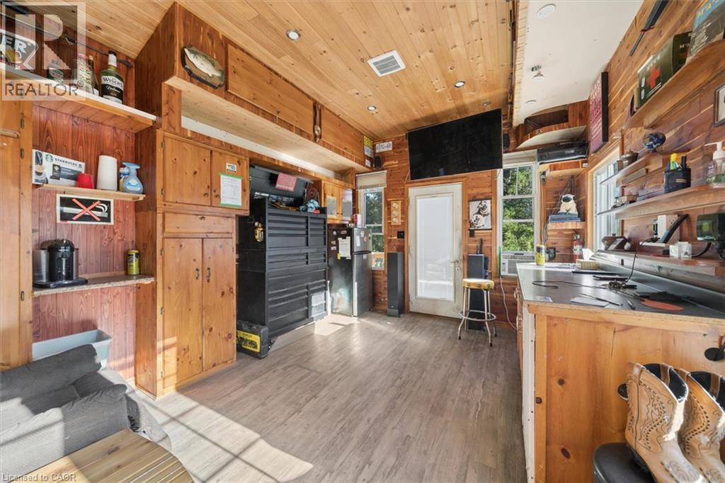 210 Patricia Crescent, Selwyn, ON
