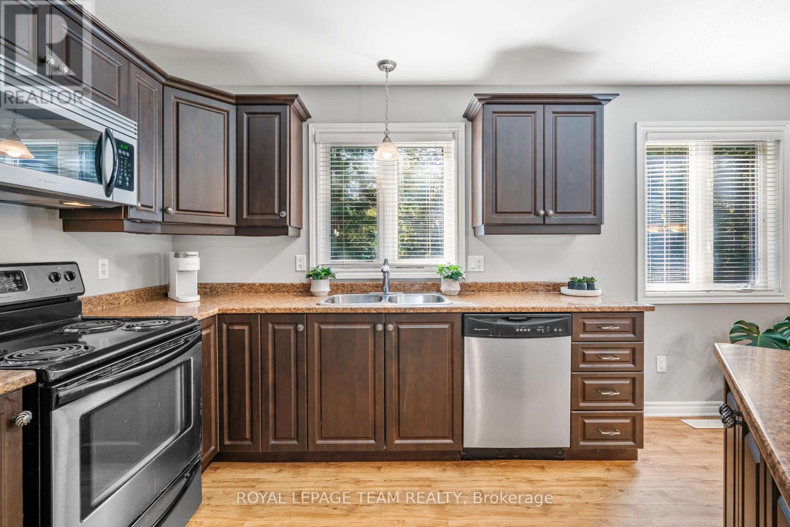 19 Hickory Drive, North Grenville, ON