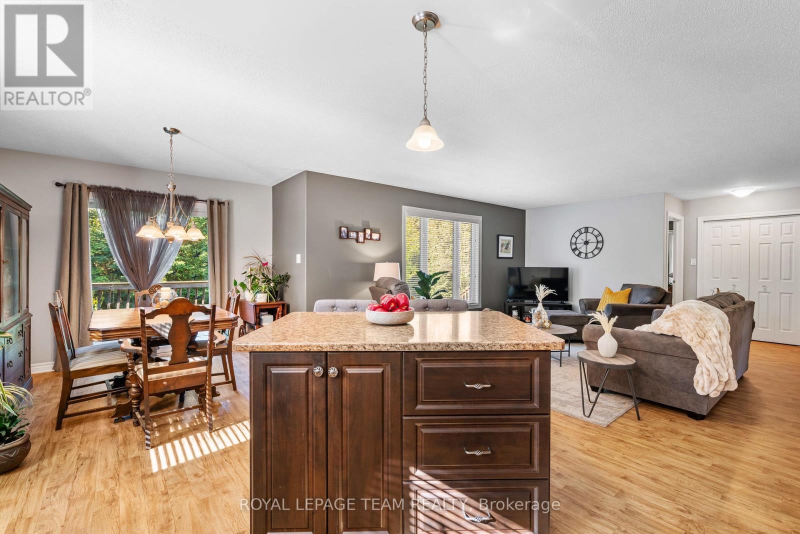 19 Hickory Drive, North Grenville, ON