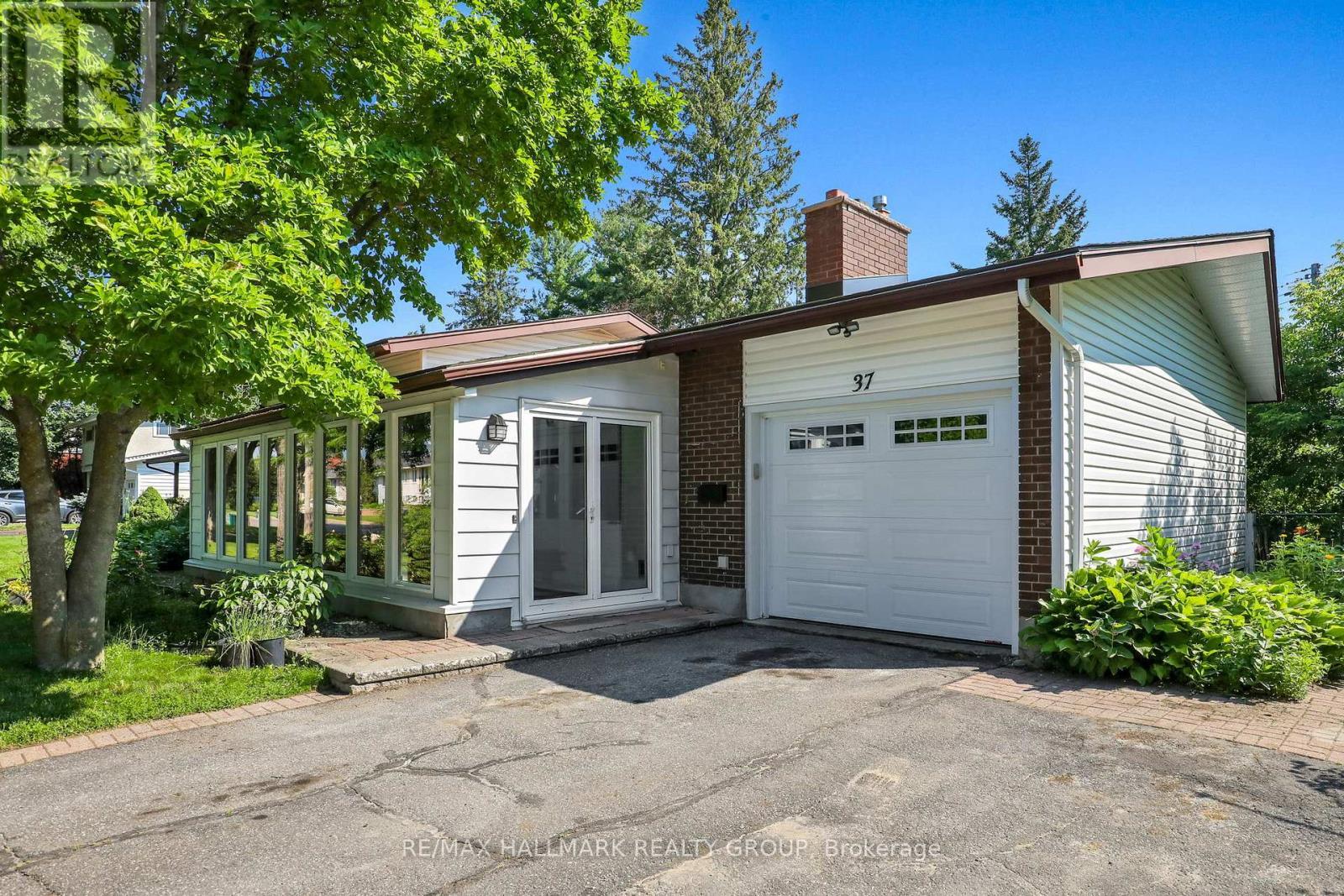 37 Lyall Street, Ottawa, ON