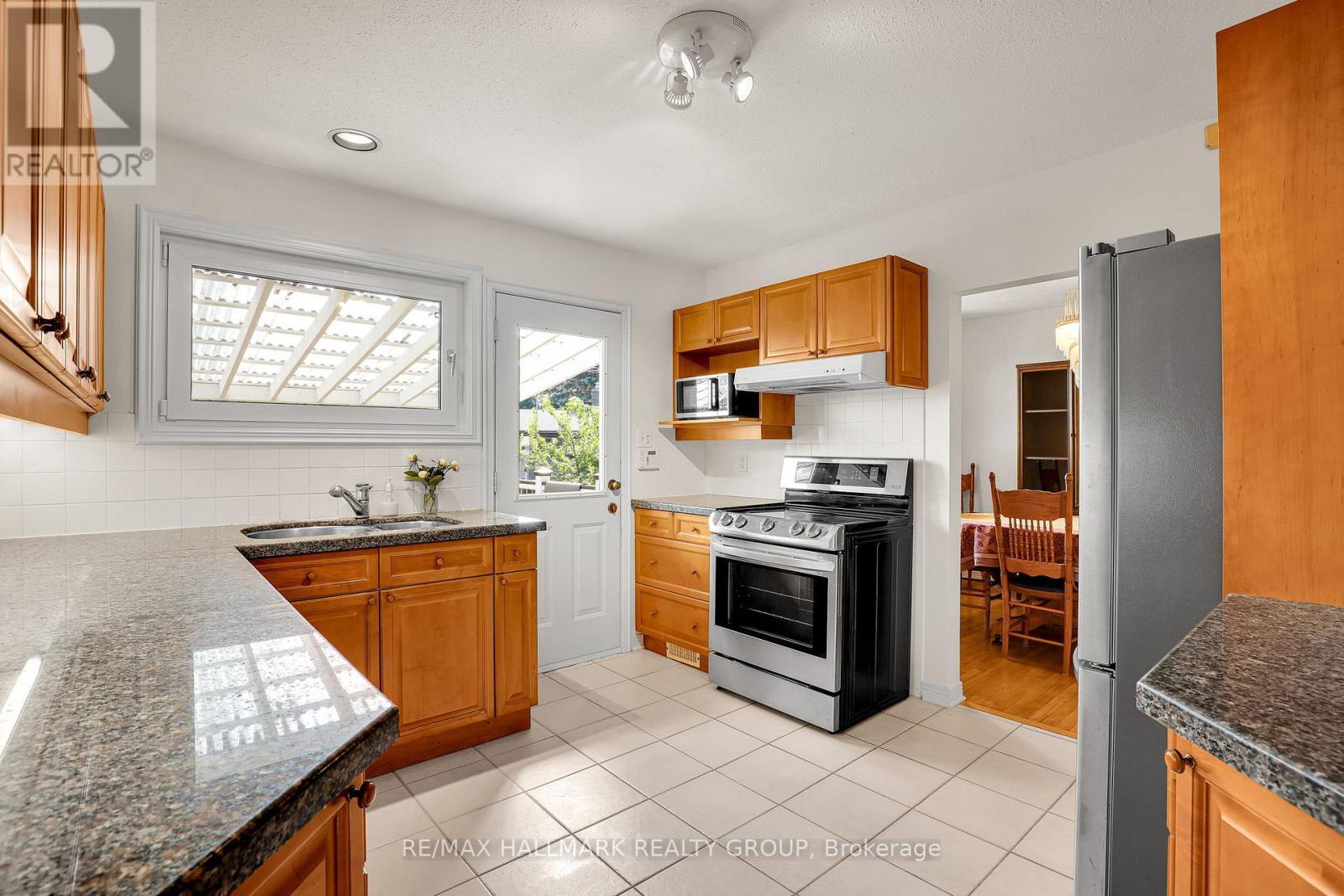 37 Lyall Street, Ottawa, ON