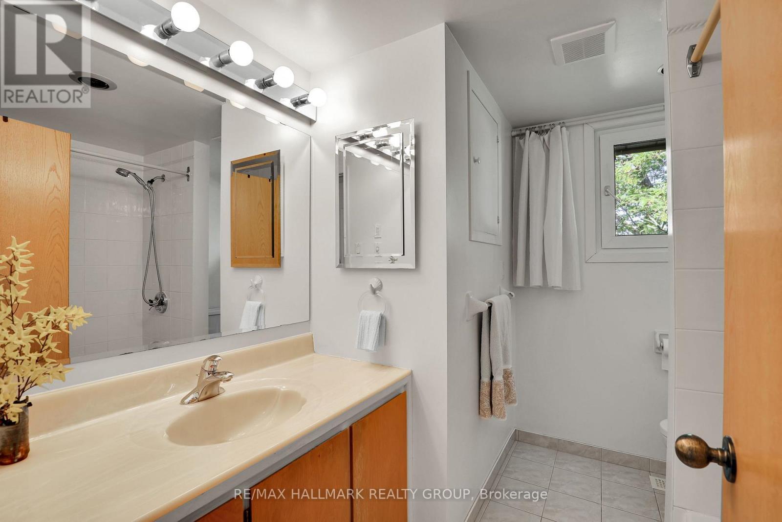 37 Lyall Street, Ottawa, ON