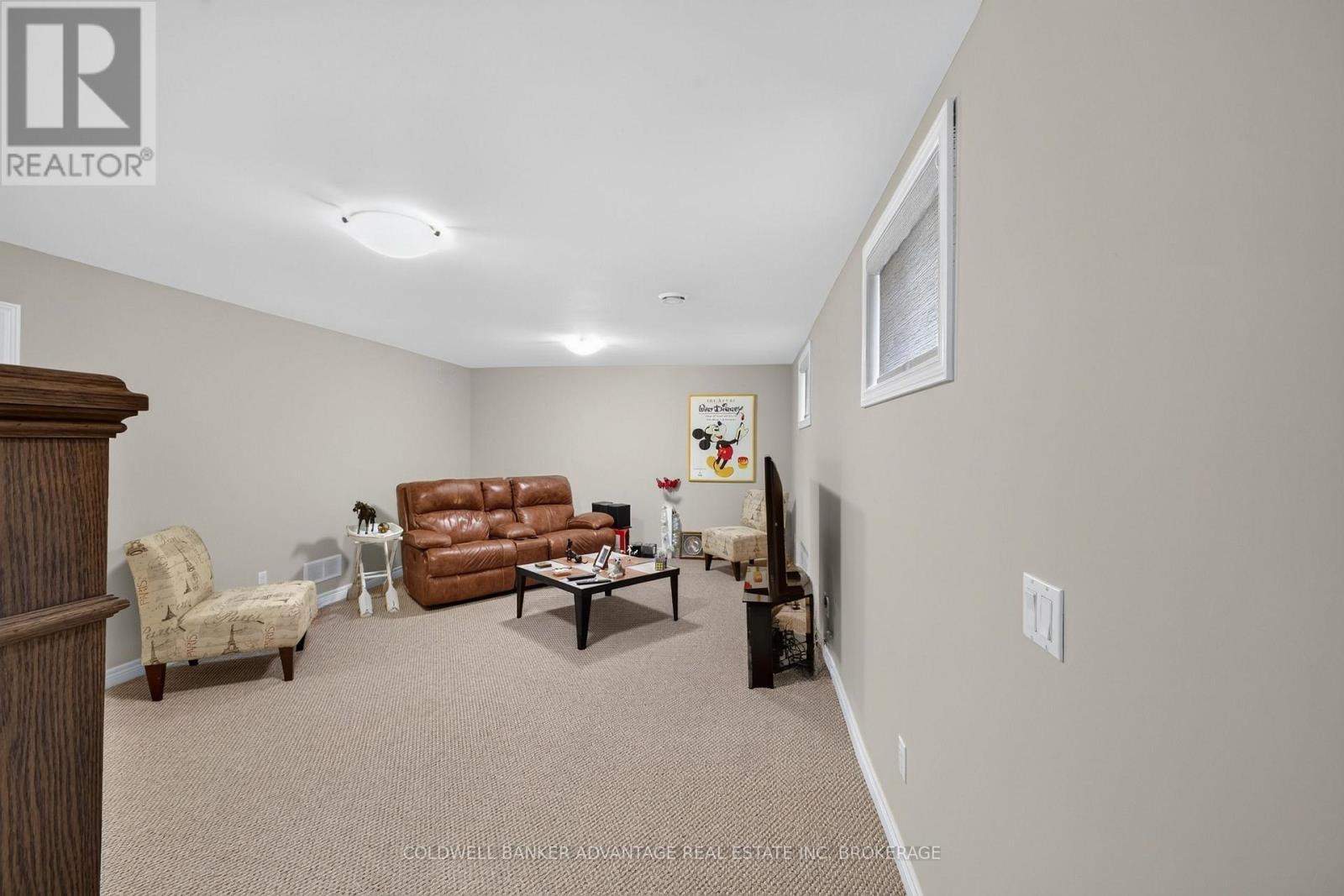 211 Classic Avenue, Welland (Lincoln/Crowland), ON