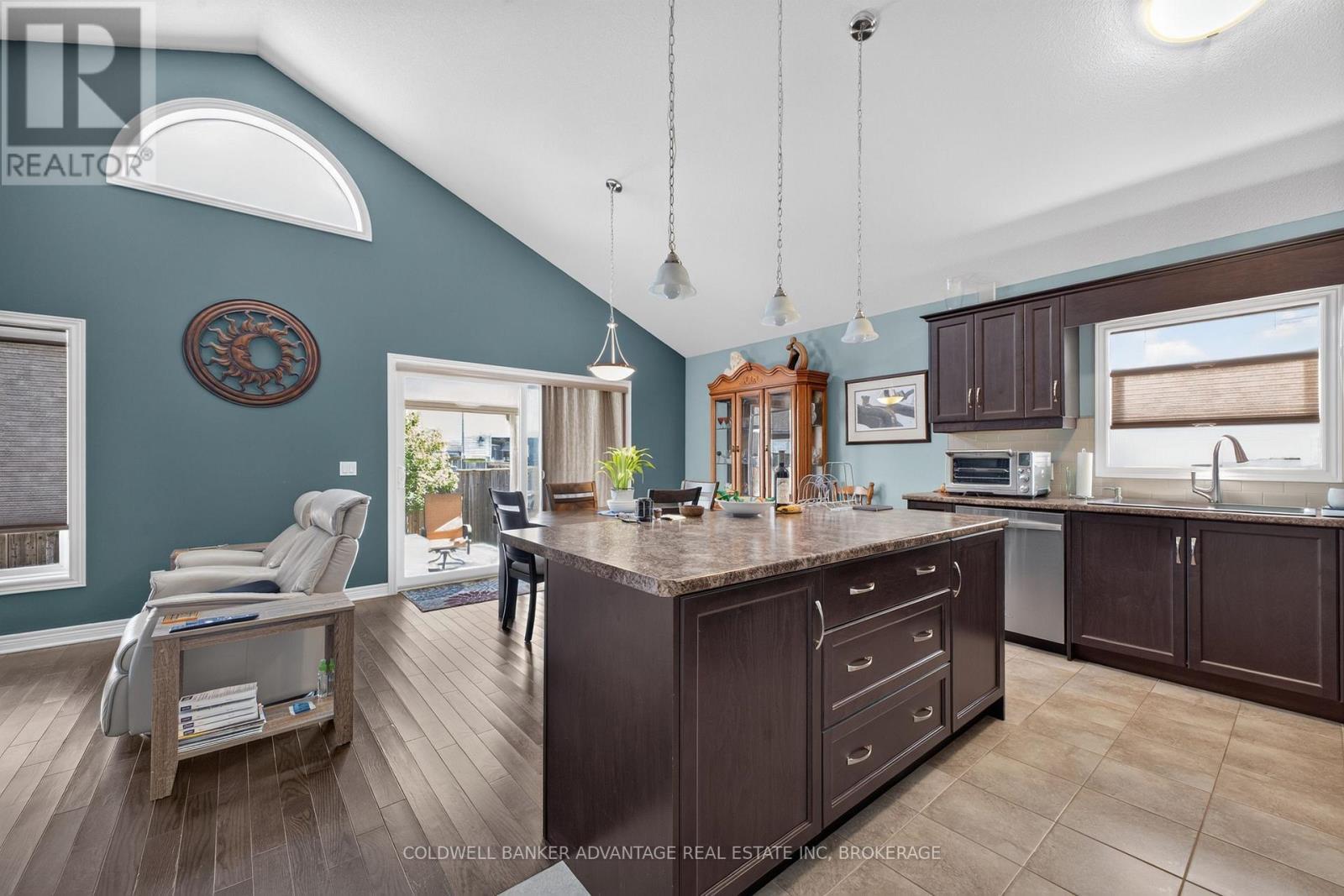 211 Classic Avenue, Welland (Lincoln/Crowland), ON