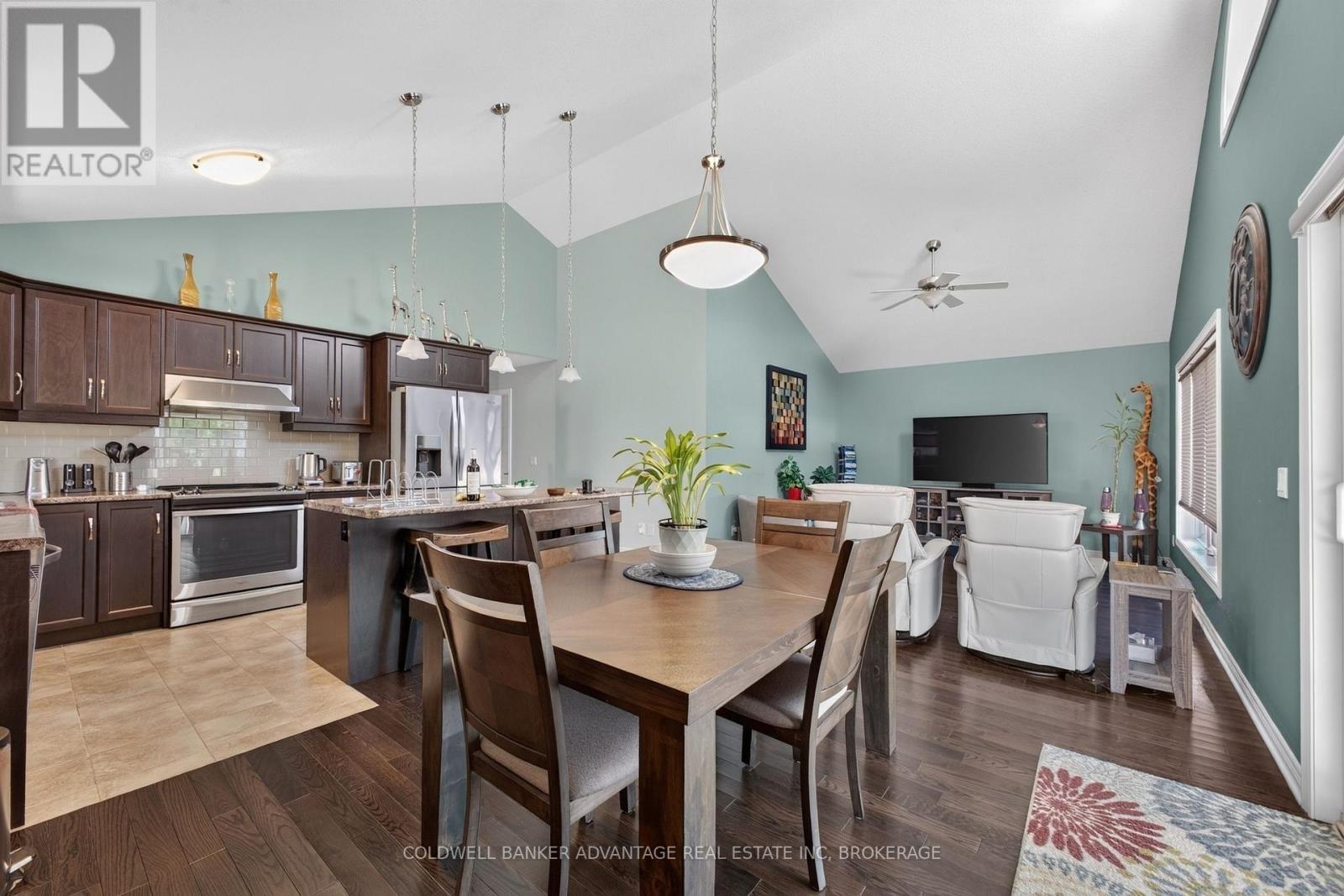 211 Classic Avenue, Welland (Lincoln/Crowland), ON