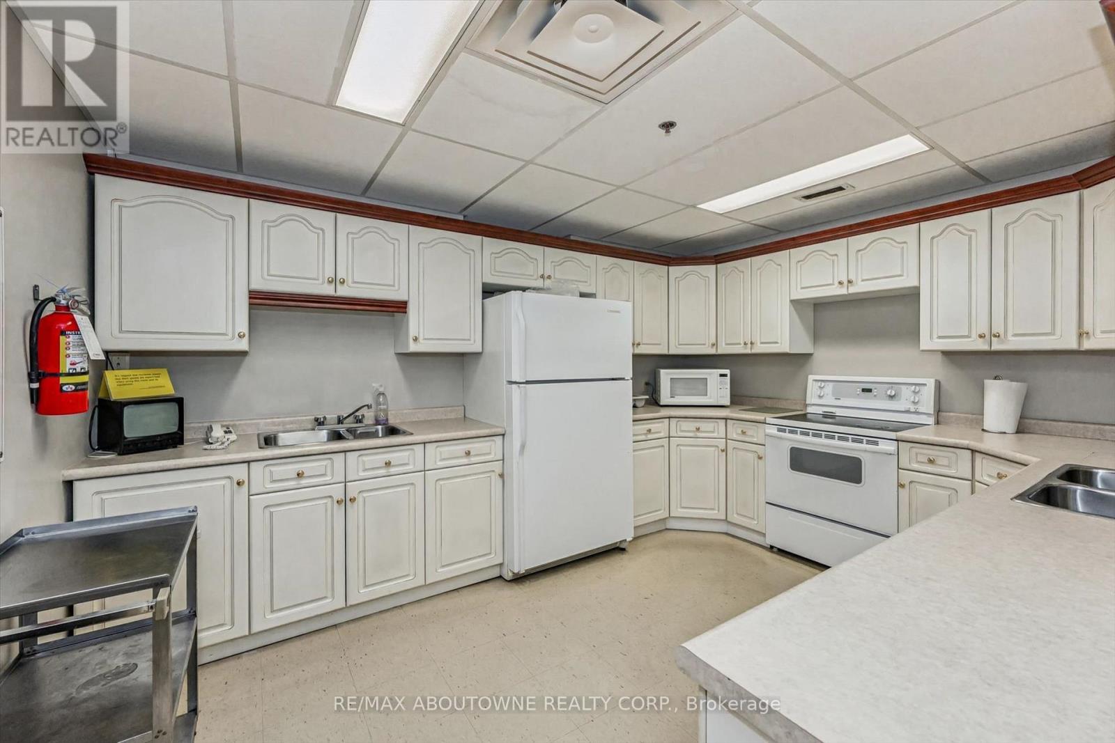 1006 - 81 Millside Drive, Milton, ON