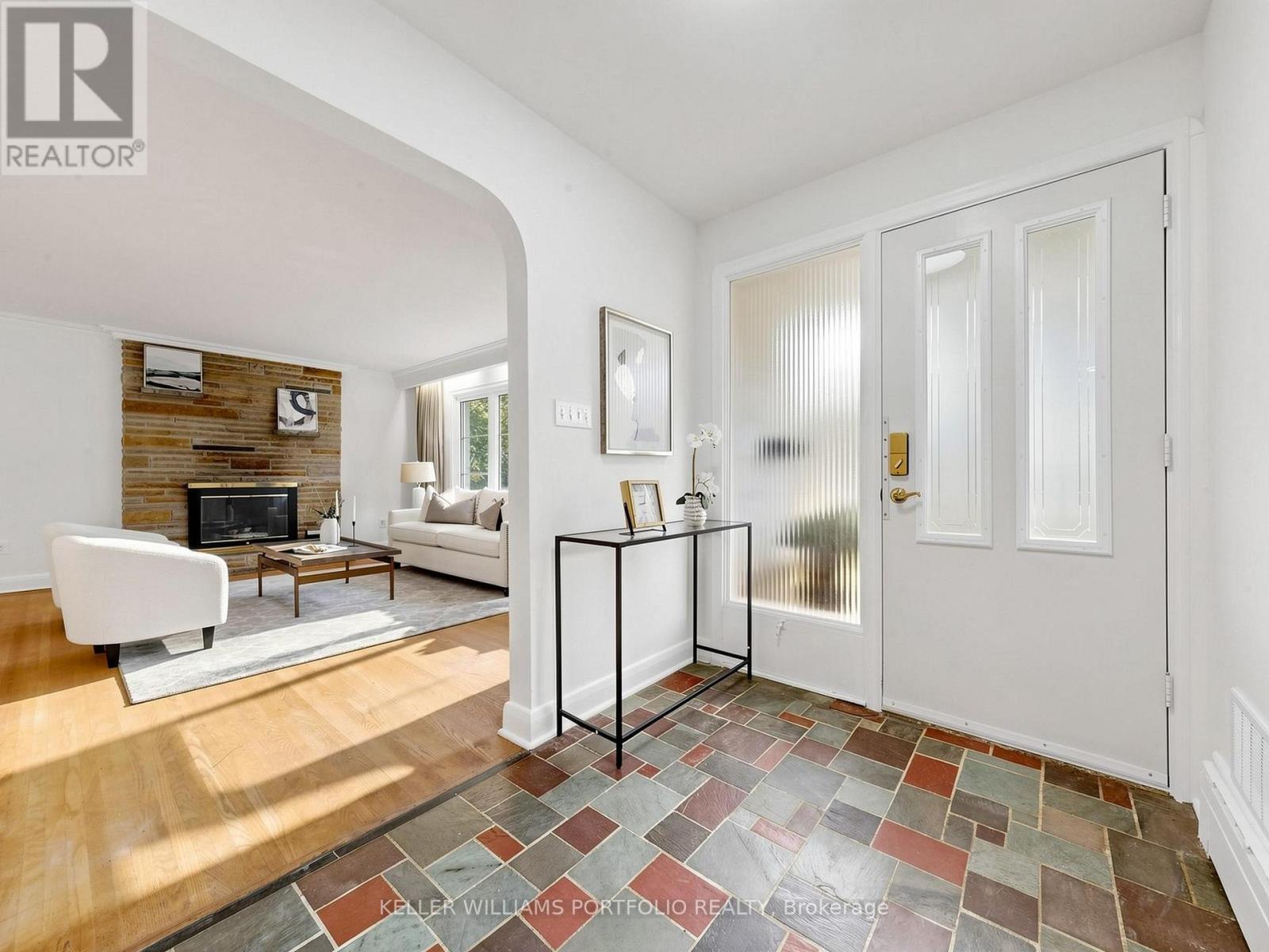 Welcome - 1309 Martley Drive E, Mississauga, ON