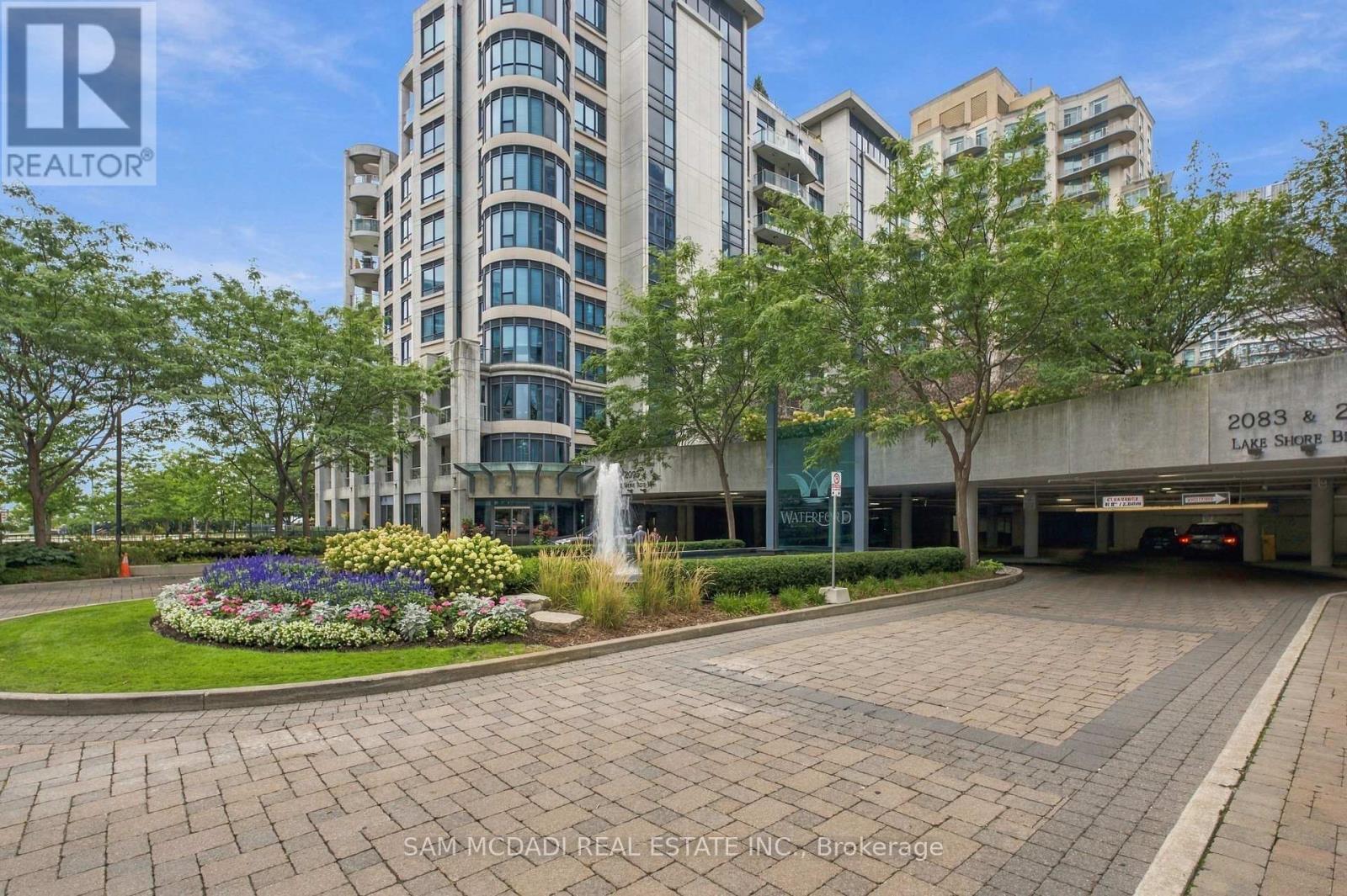 103 - 2087 Lake Shore Boulevard W, Toronto, ON