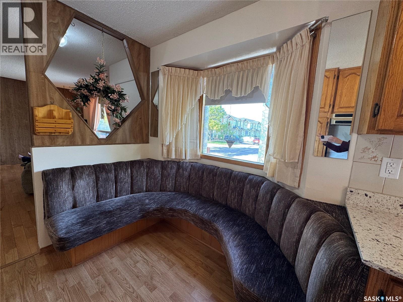 1909 7Th Avenue E, Regina, SK