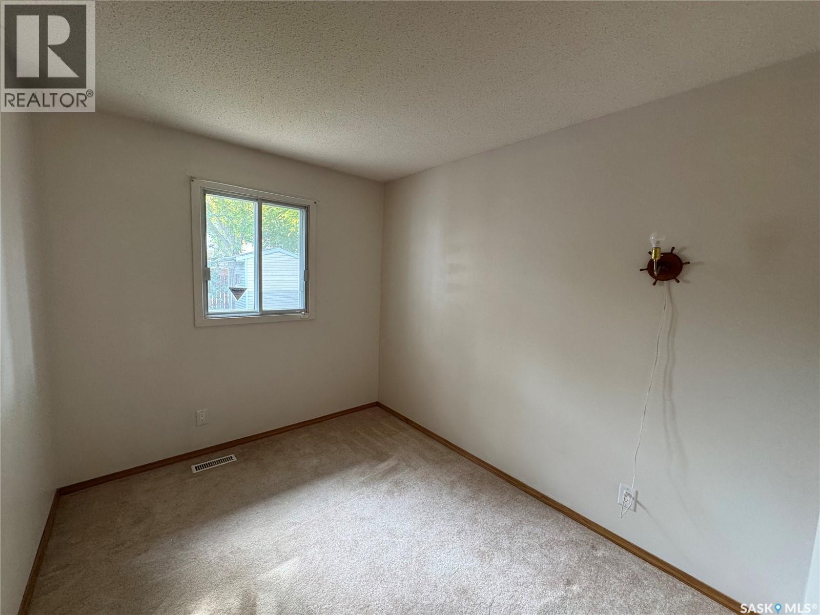 1909 7Th Avenue E, Regina, SK