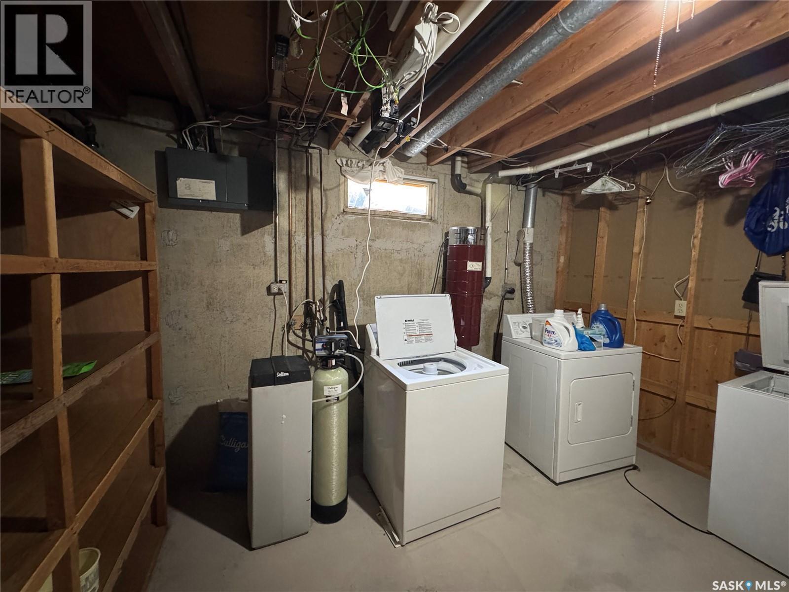 1909 7Th Avenue E, Regina, SK