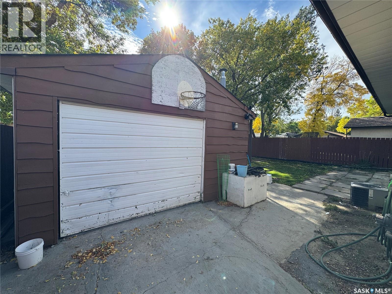 1909 7Th Avenue E, Regina, SK