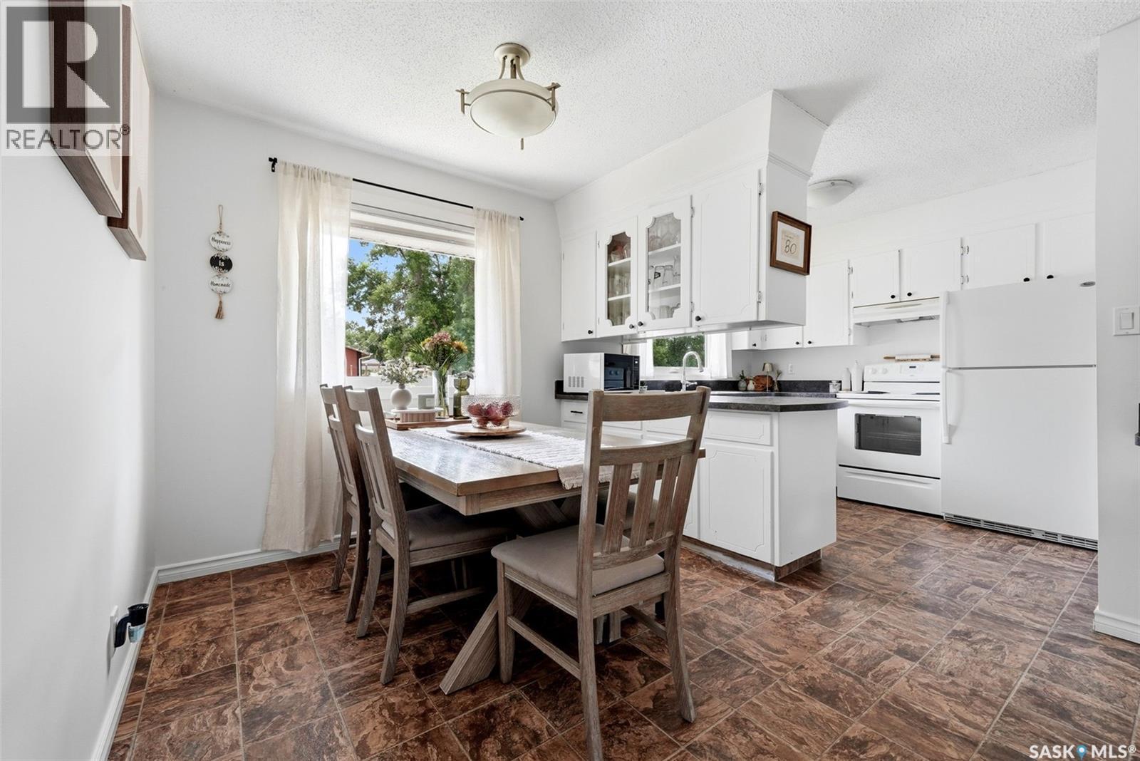 80 Eden Avenue, Regina, SK