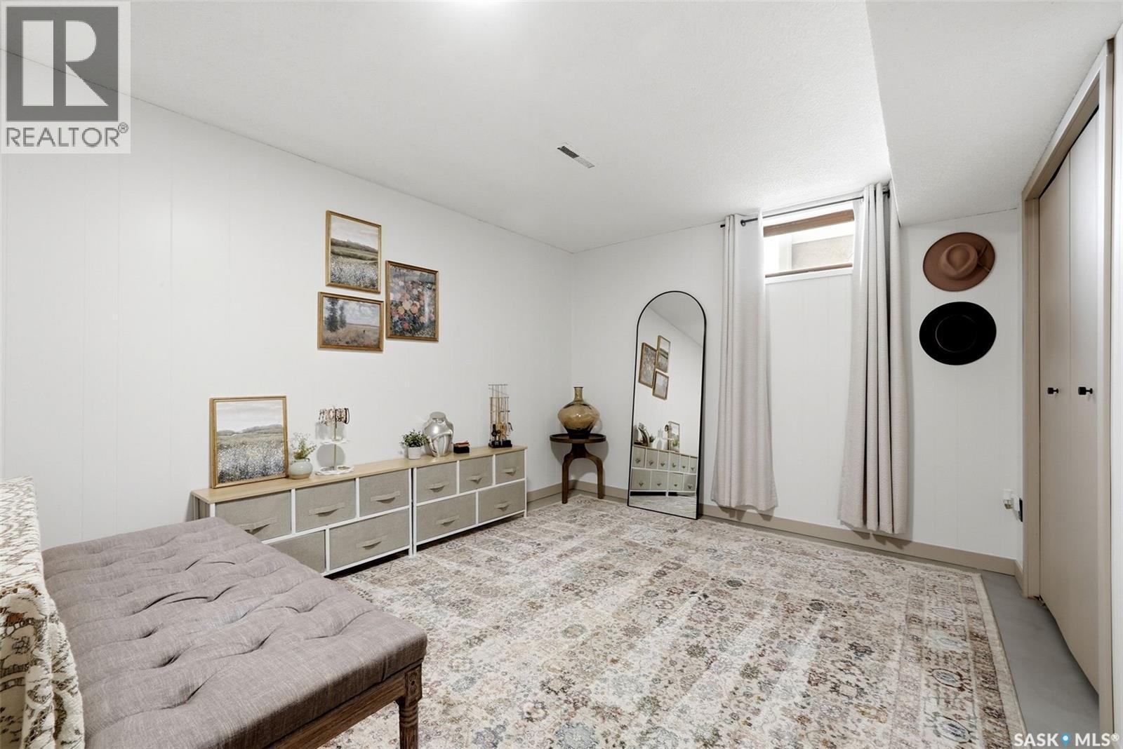 80 Eden Avenue, Regina, SK
