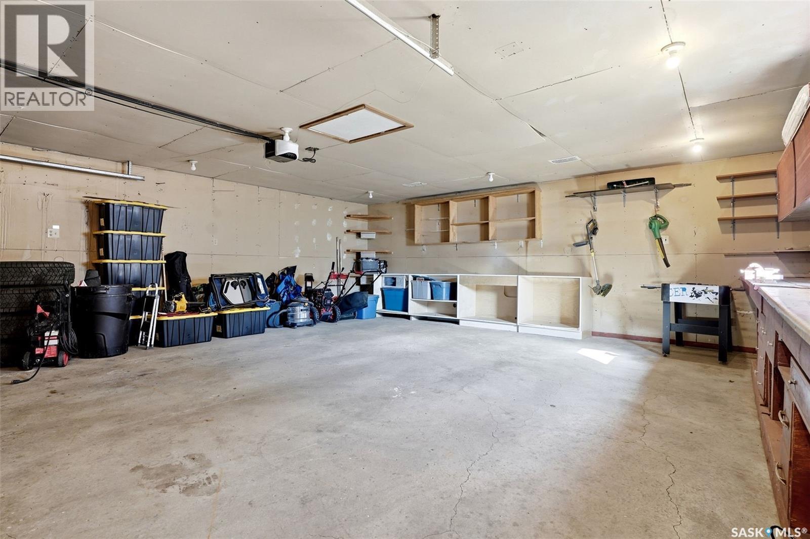 16 Sandison Crescent, Regina, SK