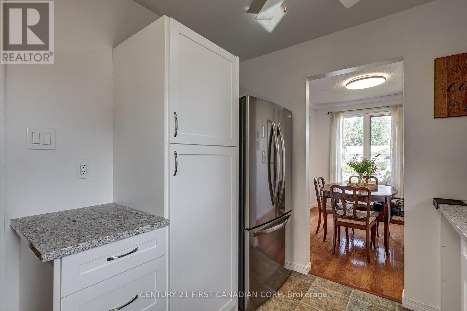 24 Erinlea Drive, St. Thomas, ON