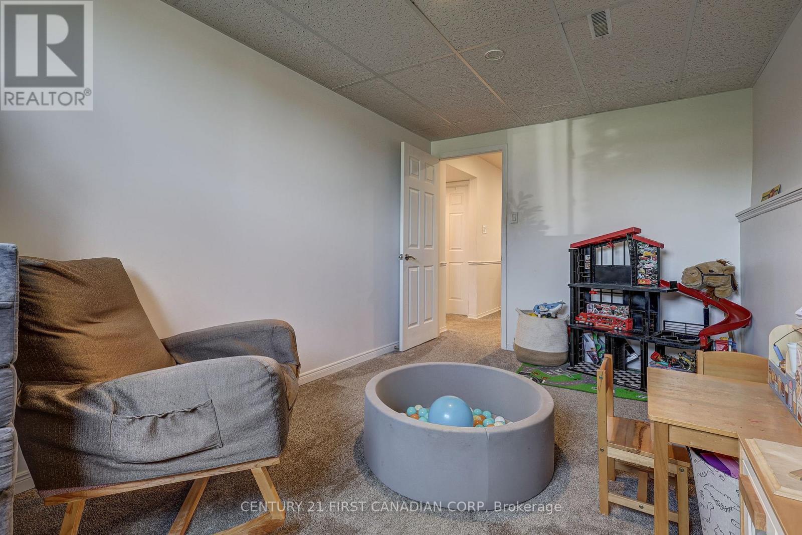 24 Erinlea Drive, St. Thomas, ON