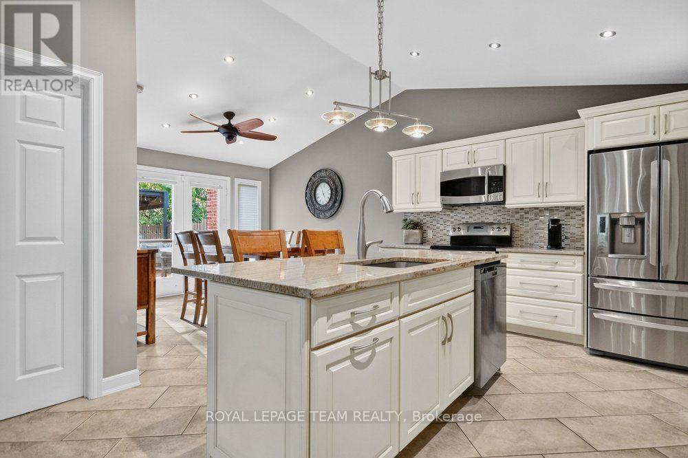 5668 Mahogany Lane, Ottawa, ON