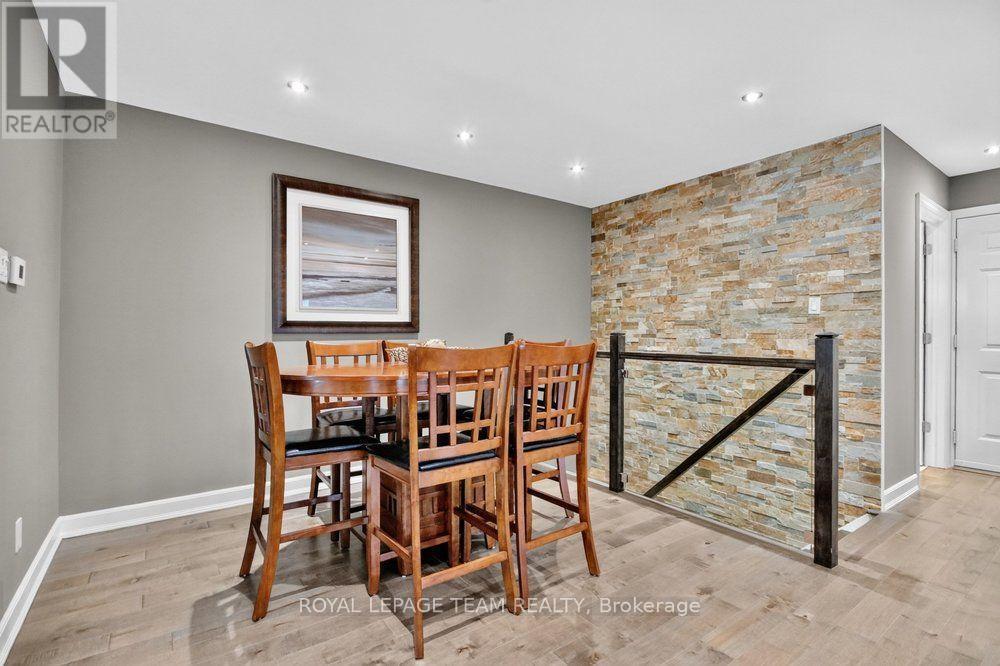 5668 Mahogany Lane, Ottawa, ON