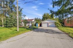 7962 BOOTH STREET Niagara Falls (Ascot), ON L2H 1E8