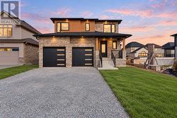 6136 CURLIN CRESCENT Niagara Falls (Forestview), ON L2H 3W8