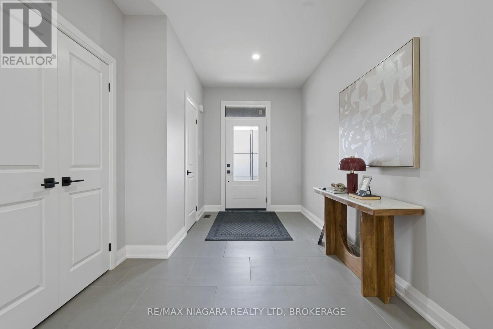 6136 Curlin Crescent, Niagara Falls (Forestview), ON