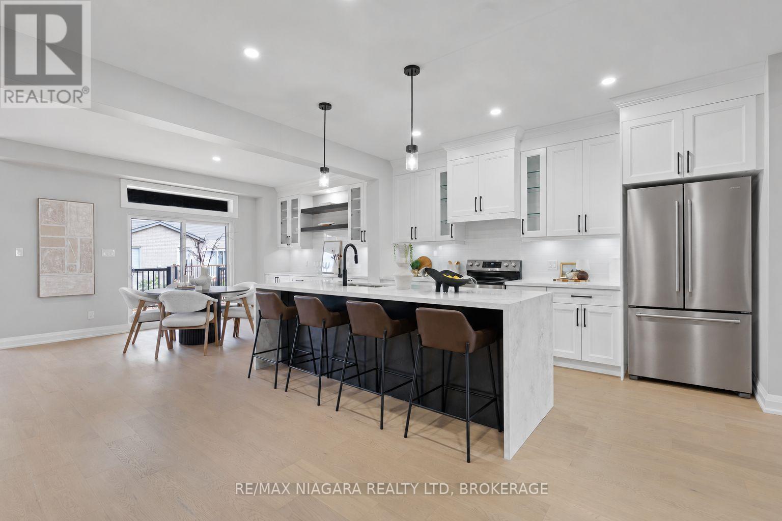 6136 Curlin Crescent, Niagara Falls (Forestview), ON
