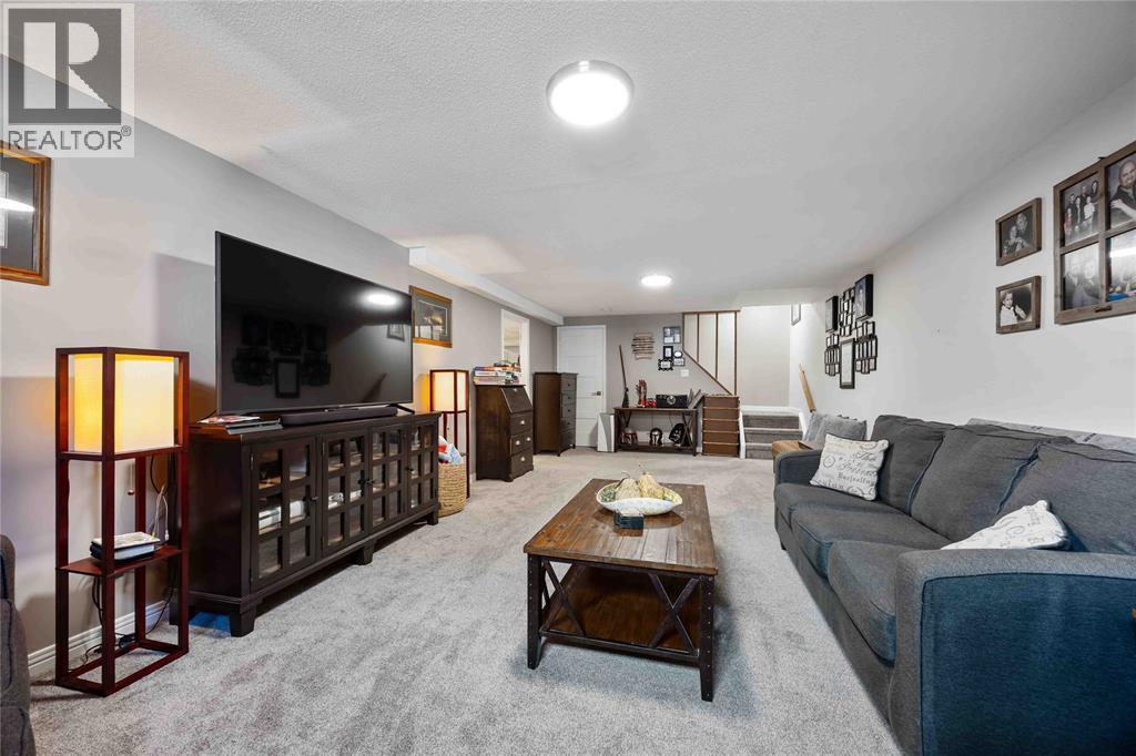 756 St Clair Parkway, St Clair, ON