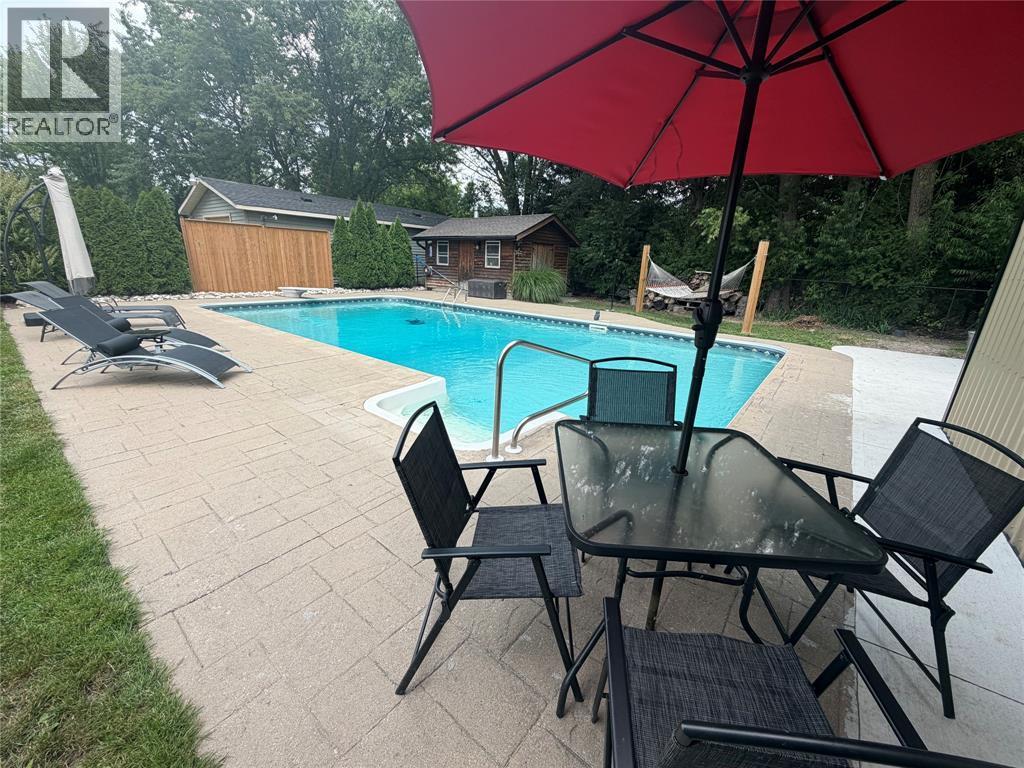 756 St Clair Parkway, St Clair, ON