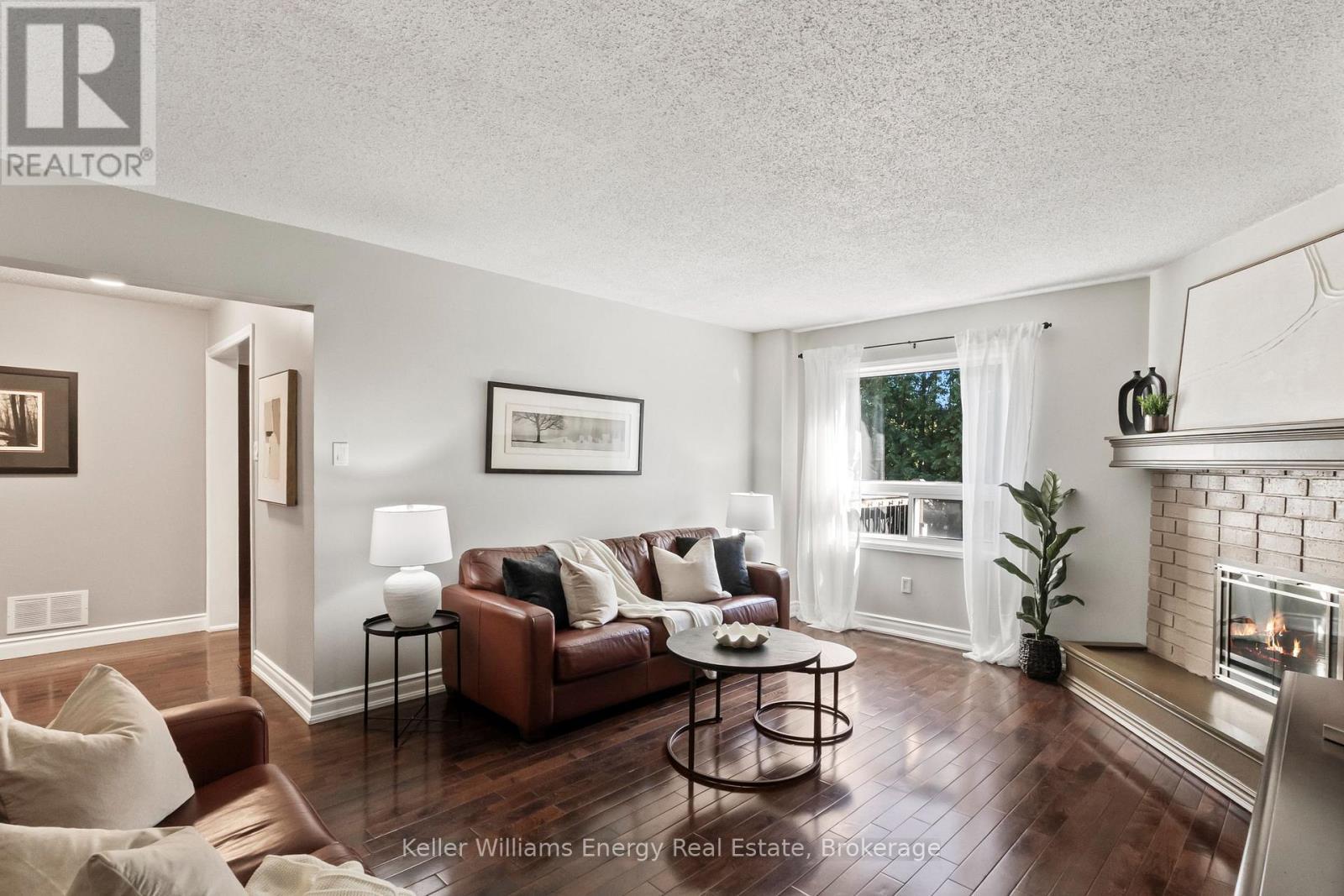 523 Palmtree Crescent, Oshawa (Eastdale), ON