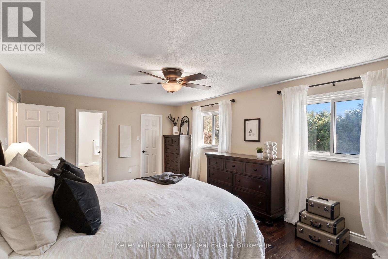 523 Palmtree Crescent, Oshawa (Eastdale), ON