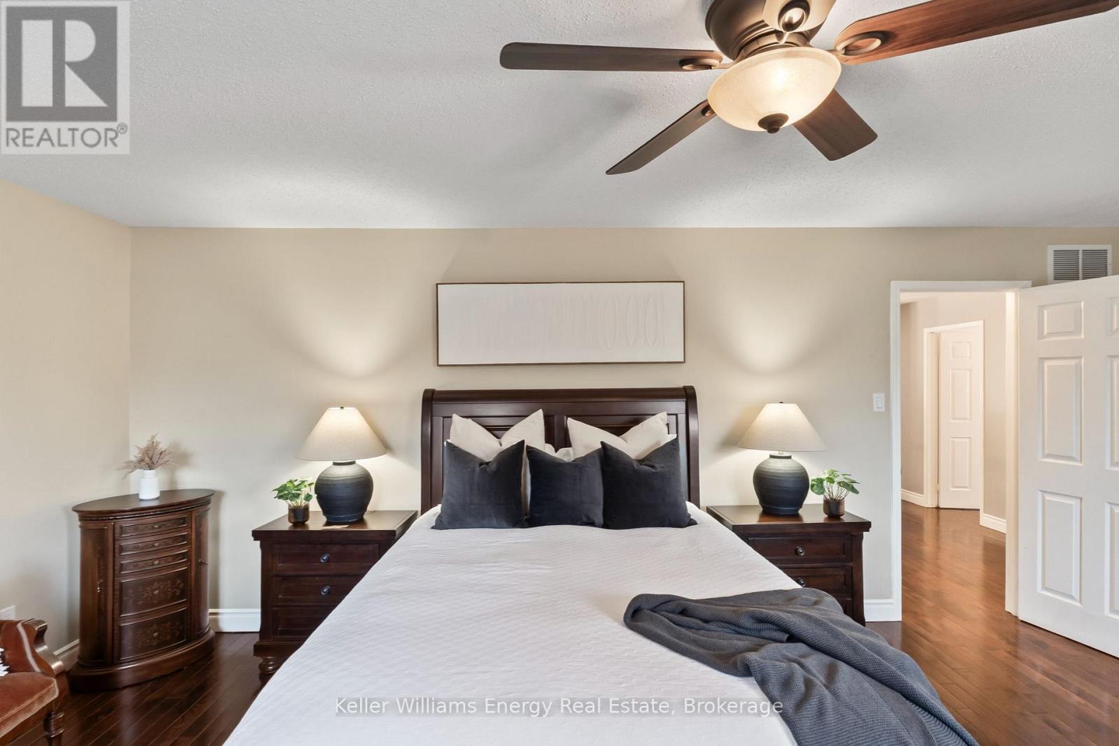523 Palmtree Crescent, Oshawa (Eastdale), ON