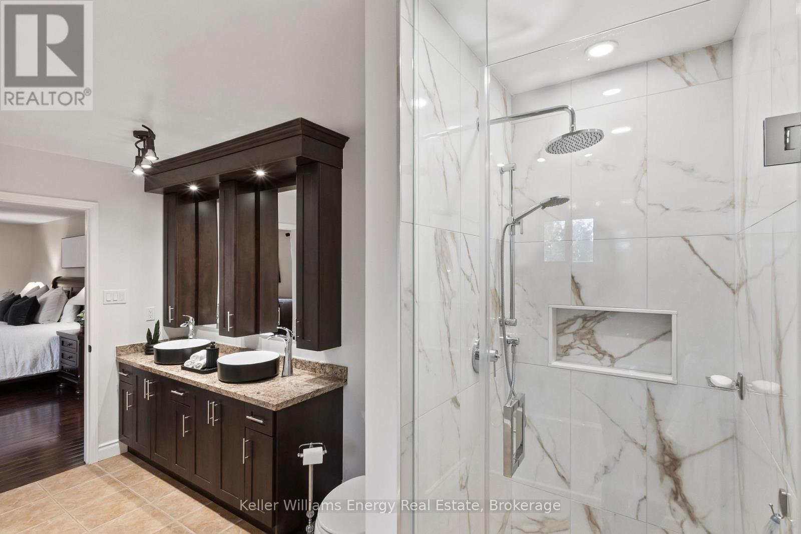 523 Palmtree Crescent, Oshawa (Eastdale), ON