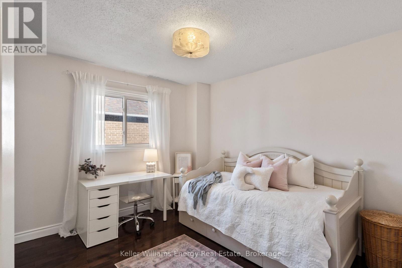 523 Palmtree Crescent, Oshawa (Eastdale), ON