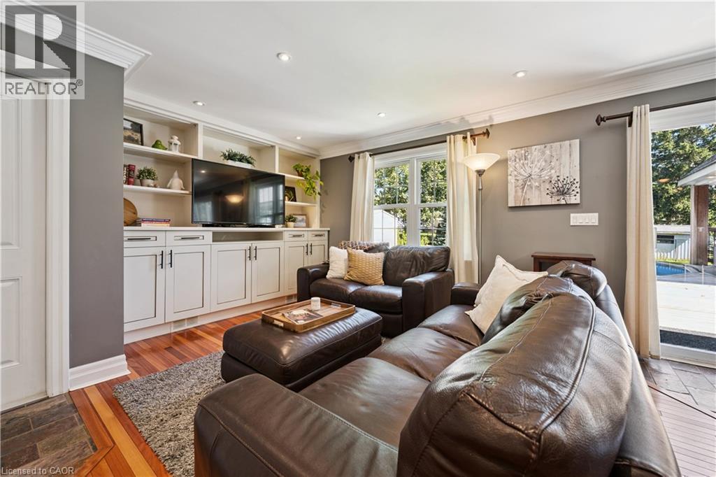 1039 Molesworth Street, Wellesley, ON