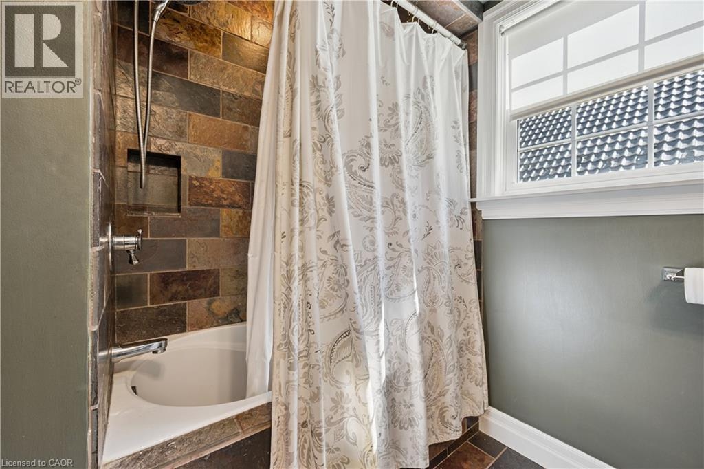 1039 Molesworth Street, Wellesley, ON