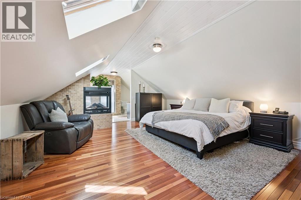 1039 Molesworth Street, Wellesley, ON