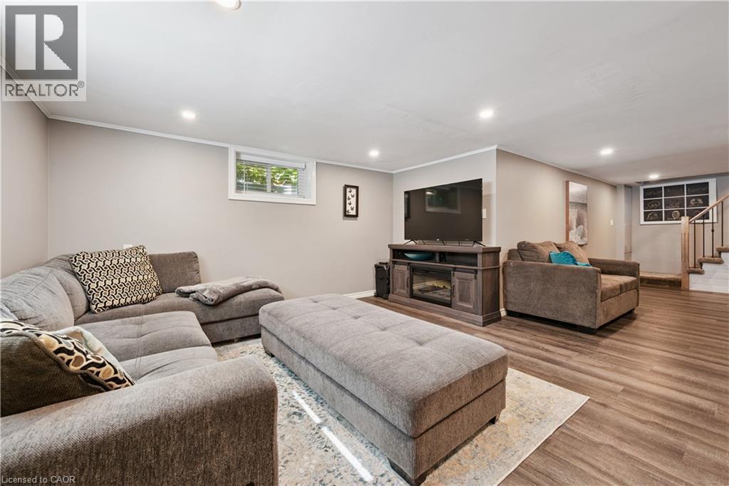 1039 Molesworth Street, Wellesley, ON