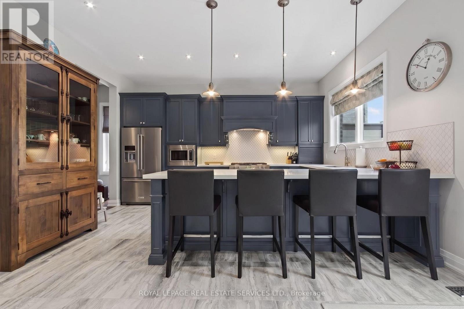 31 Dorr Court, Hamilton, ON