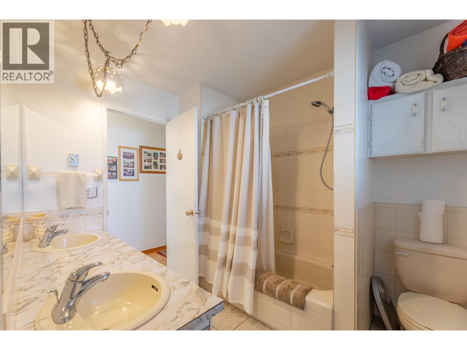 8820 Happy Valley Road, Summerland, BC
