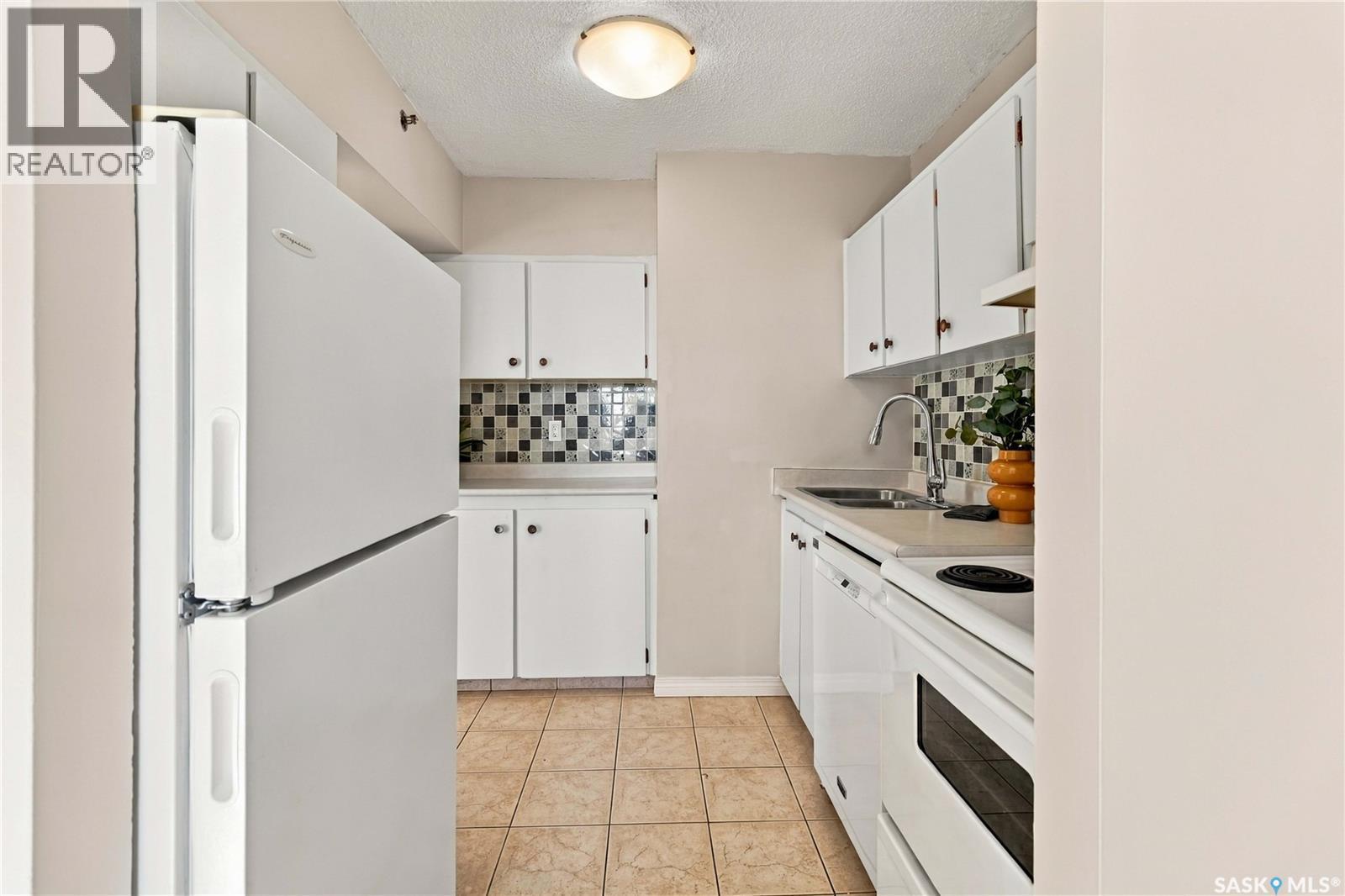 1907 320 5Th Avenue N, Saskatoon, SK