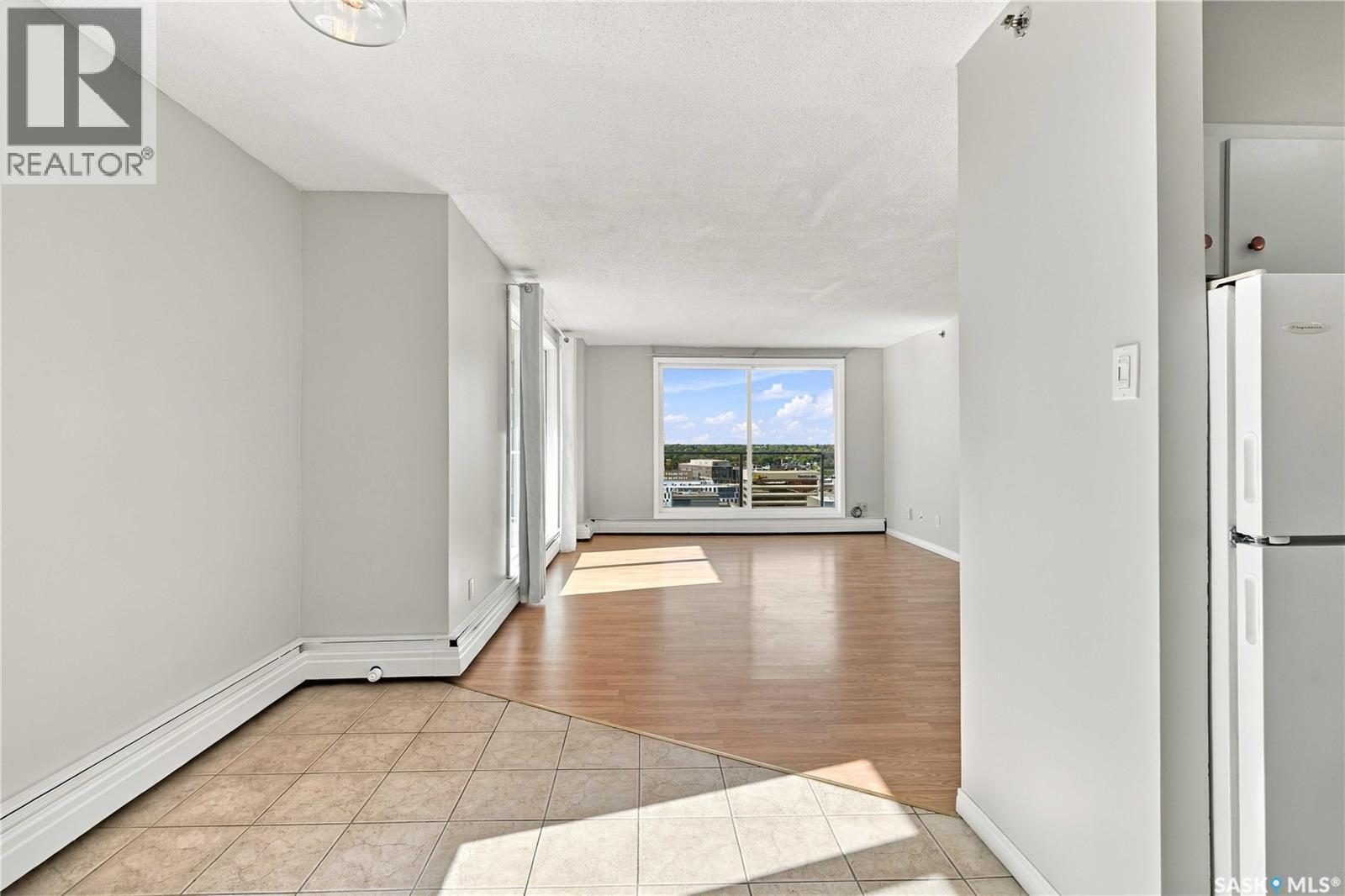 1907 320 5Th Avenue N, Saskatoon, SK